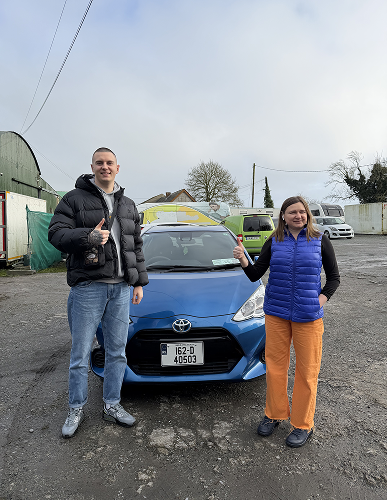 Happy mntvls auto customer with their inspected car